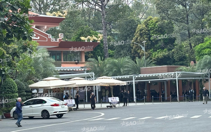 Quang cảnh lễ tang Quý Bình: An ninh thắt chặt, khán giả chờ vào viếng Ảnh 2