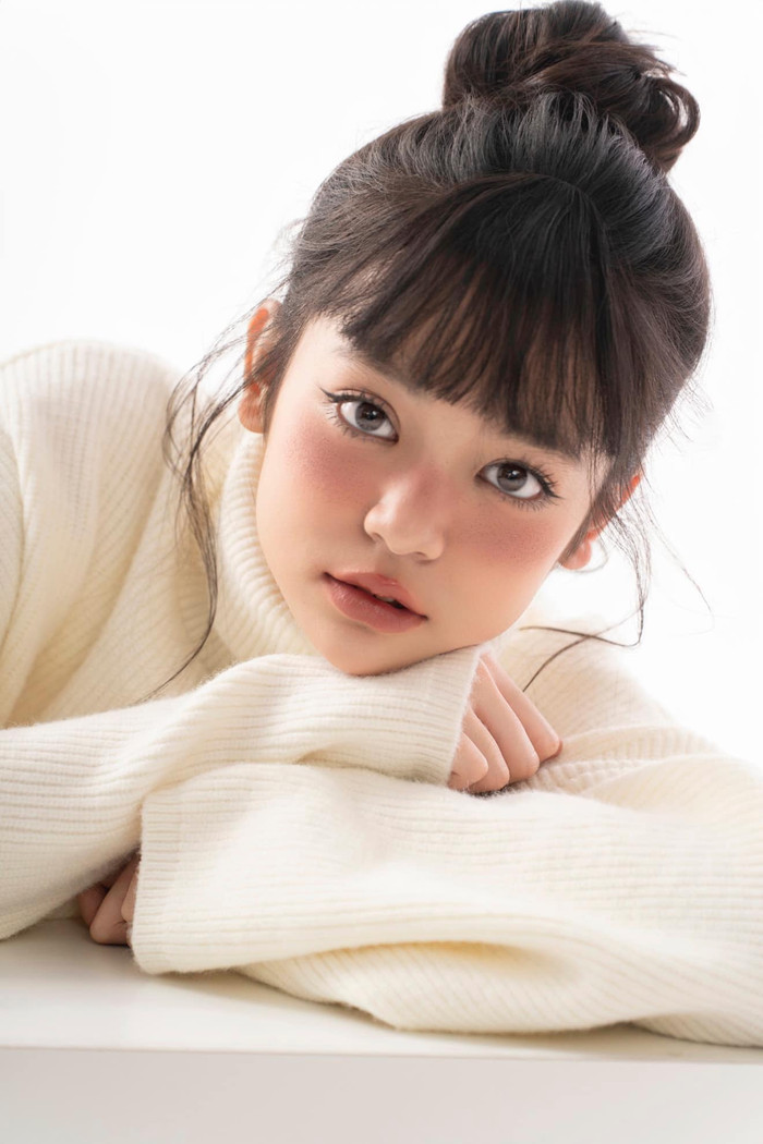 'Con gái' Việt Anh trổ mã, mới 14 tuổi đã xinh như hoa hậu Ảnh 3