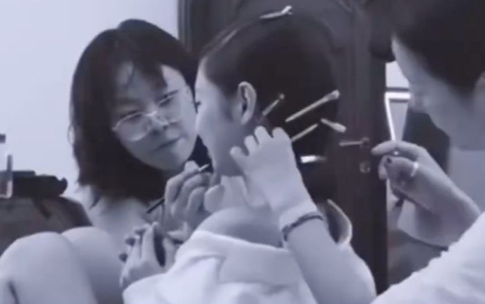 Jennie nhắc đến ồn ào hút thuốc lá điện tử năm ngoái? Ảnh 2