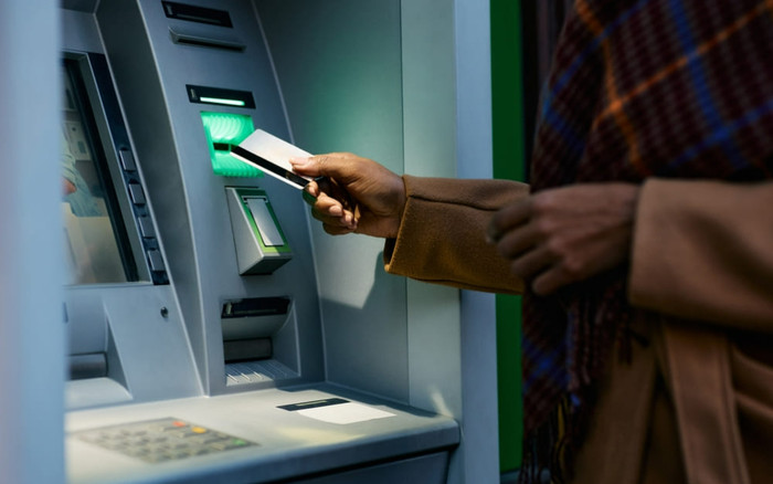 Bất ngờ nhận được 3.5 tỷ đồng vào tài khoản, nam sinh rút hết đưa mẹ và cái kết nghiệt ngã Ảnh 2