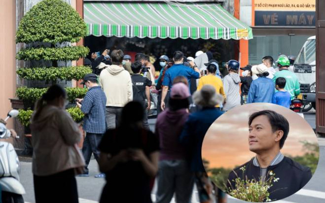 Cảnh tượng hỗn loạn, gây bức xúc bên trong đám tang Quý Bình Ảnh 2