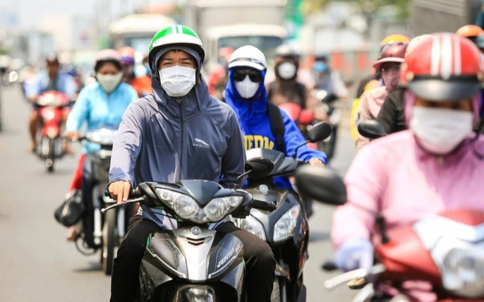 Thời tiết TP HCM hôm nay (10/3): Nắng gián đoạn, chiều tối mưa rào nhẹ Ảnh 2