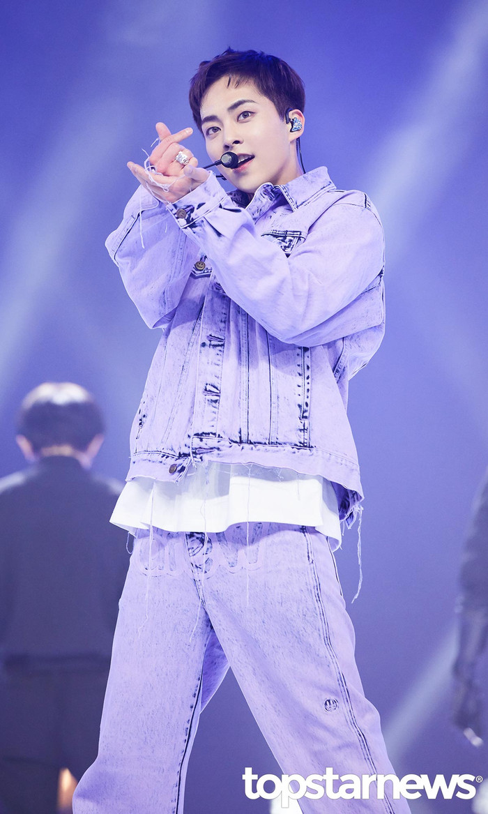 Công ty giải trí 'đối đầu' KBS và SBS, Xiumin (EXO) chịu thiệt nghiêm trọng? Ảnh 2