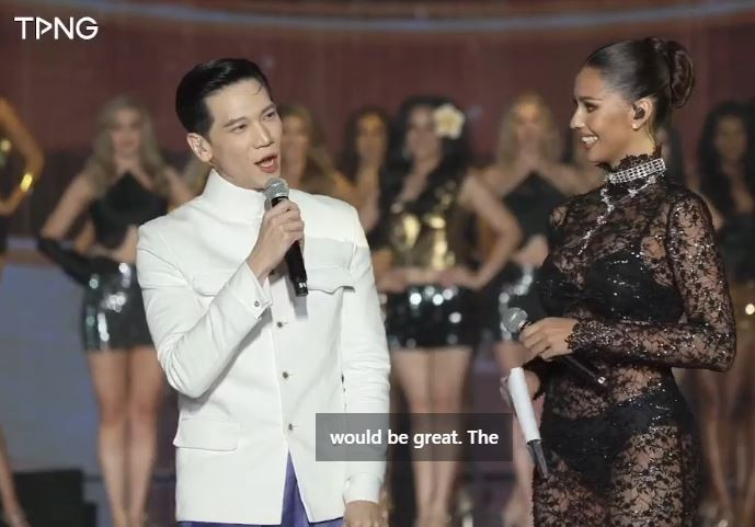 Chung kết Miss Global: Fan 'hú hồn' với trang phục siêu thảm họa của MC Ảnh 1