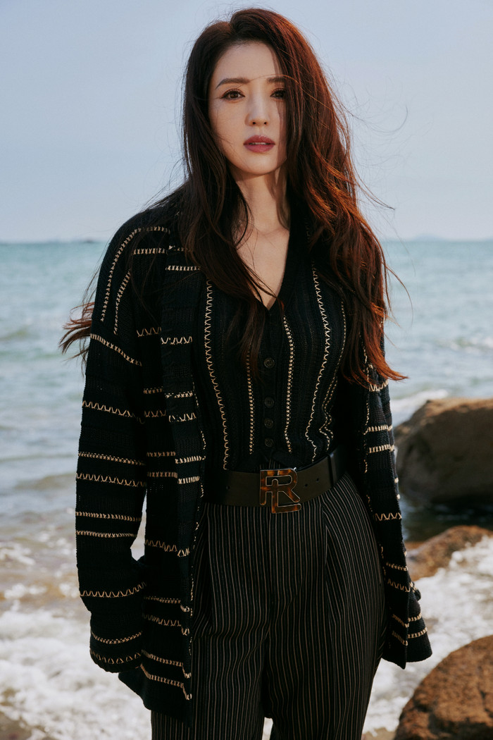 Người ta tưởng Đổng Tuyền sẽ không bỏ Cao Vân Tường nhưng cuối cùng cô vẫn chọn ly hôn. (Ảnh: Weibo)