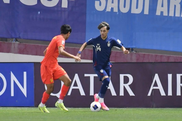 Silva Mexes không cứu nỗi U17 Thái Lan. Ảnh: FAT