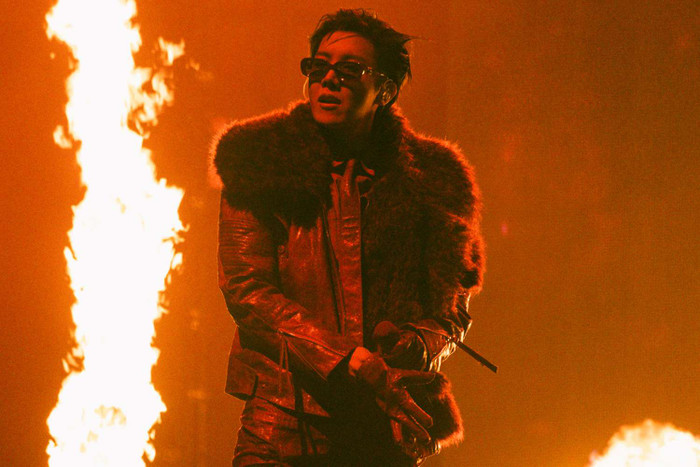 Tất cả phụ huynh BTS làm điều đặc biệt cho J-Hope Ảnh 1