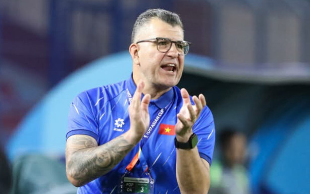 Ấn tượng với đẳng cấp HLV Cristiano Roland Ảnh 2