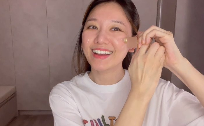 Hari Won đầu tư vào mỹ phẩm cao cấp, thường xuyên đến các spa, clinic để chăm sóc da. (Ảnh IGNV)