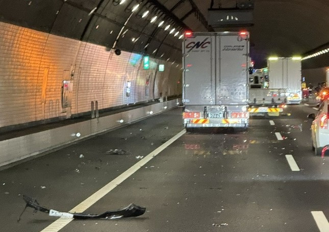 Hiện trường vụ tai nạn của Hirosue Ryoko. (Ảnh Weibo)