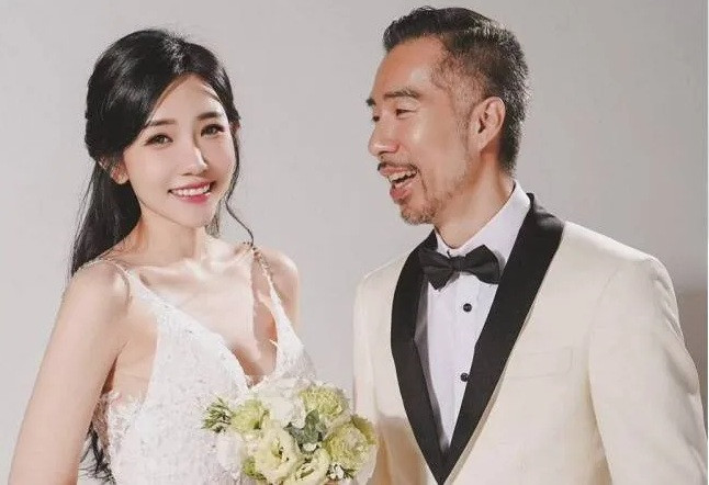 Nam diễn viên lên tiếng bảo vệ vợ cũ dù cả hai đã ly hôn. (Ảnh Yahoo)