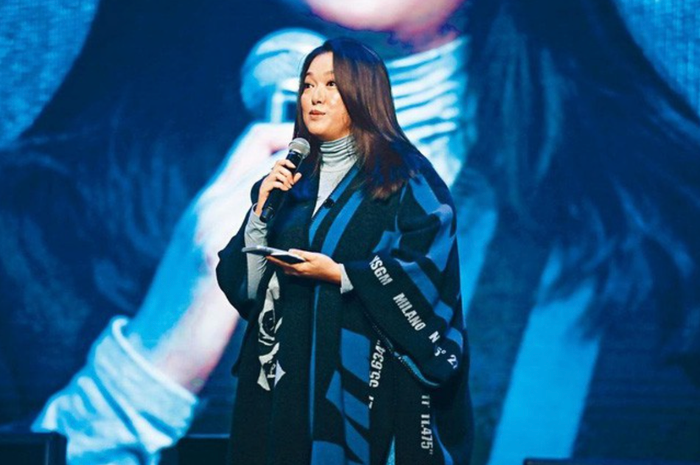 Lý San San hiện không còn hoạt động nghệ thuật. (Ảnh tổng hợp)