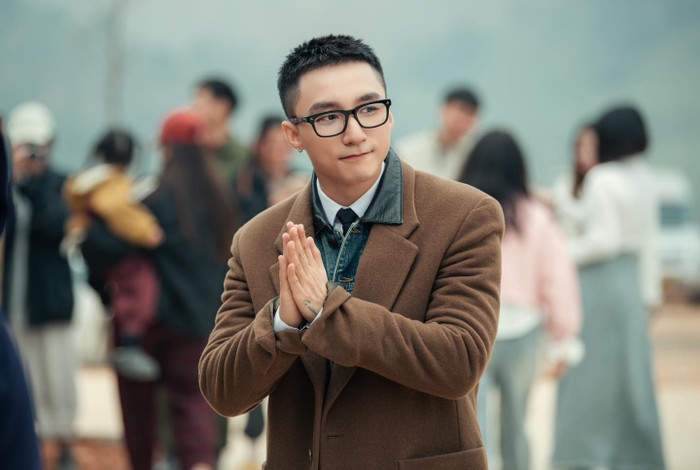 Đông đảo khán giả đang bày tỏ sự lo lắng cho Sơn Tùng sau sự cố ngoài ý muốn ở trên sân khấu. Ảnh: FBNV