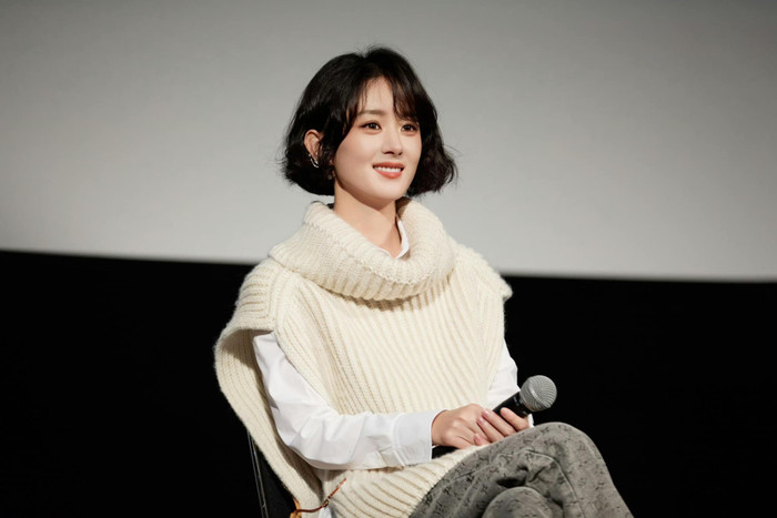 Khán giả đang chờ đợi phía đoàn phim sẽ có cách xử lý để tránh ảnh hưởng đến danh tiếng của Triệu Lệ Dĩnh. Ảnh: Sưu tầm