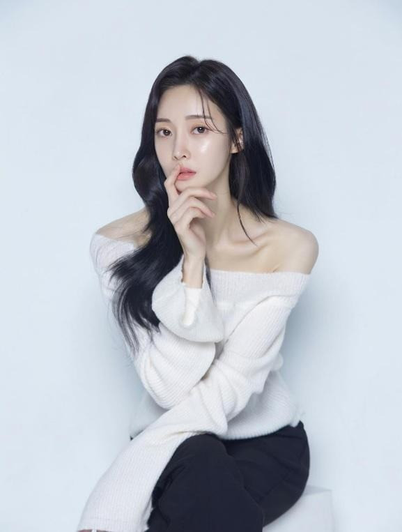 Ahreum: Từ ca sĩ nổi tiếng của T-Ara đến tiêu tan sự nghiệp vì tù tội Ảnh 2
