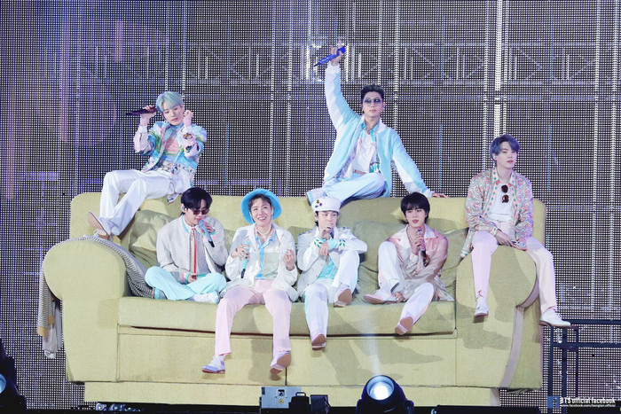 BTS chưa thể tổ chức chuyến lưu diễn trong năm 2025 vì anh cả Jin? Ảnh 3