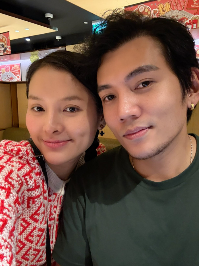 Sau gần 3 năm kết hôn, Phương Trinh Jolie có cuộc sống viên mãn bên chồng và các con. (Ảnh: FBNV)