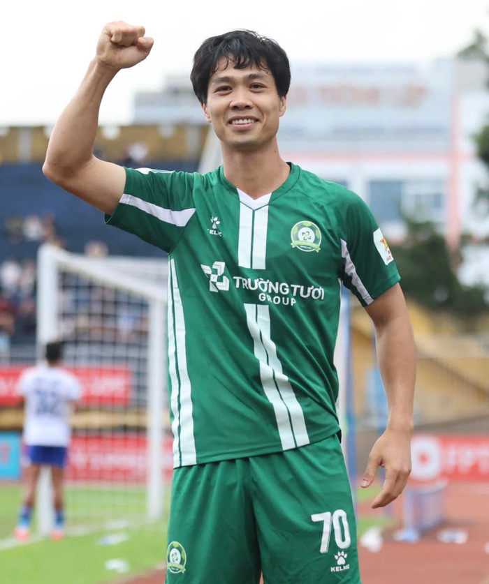 Công Phượng có ghi bàn vào tối nay? Ảnh: CLB Bình Phước