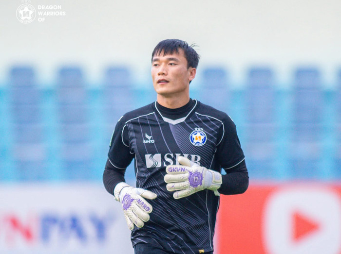 Thủ môn Bùi Tiến Dũng sẽ đối diện với thử thách cực lớn vào tối nay. Ảnh: CLB Đà Nẵng
