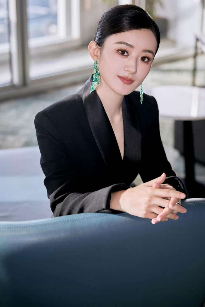 Sự nghiệp của Triệu Lệ Dĩnh được cho là 'khởi sắc' rõ rệt sau khi ly hôn Phùng Thiệu Phong. Ảnh: Sưu tầm