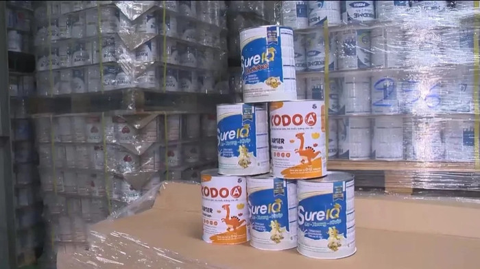 Người tiêu dùng cần cẩn trọng trước khi mua các sản phẩm sữa.