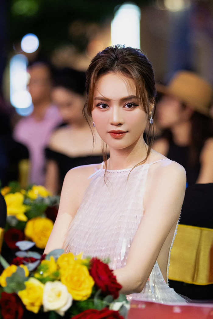 Ninh Dương Lan Ngọc ngày càng thăng hạng về nhan sắc và thành công trong sự nghiệp. (Ảnh: FBNV)