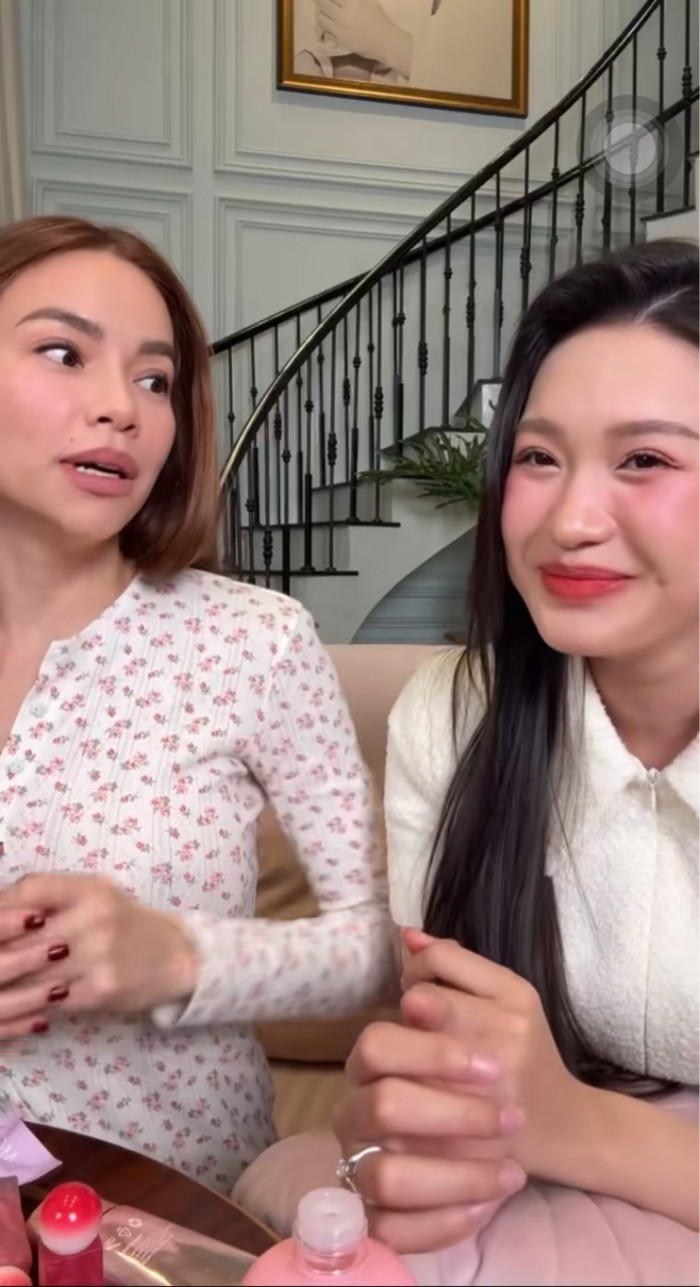 Showbiz 24h: Hồ Ngọc Hà hết lời tư vấn, đưa ra kinh nghiệm cho Doãn Hải My. Ảnh: Sưu tầm