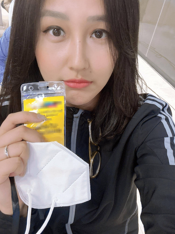 Showbiz 24h: Khán giả đổ dồn sự chú ý về một chi tiết đặc biệt trong hình ảnh mới được Mai Phương Thúy đăng tải trên trang cá nhân. Ảnh: FBNV