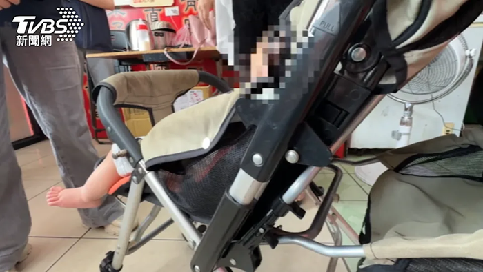 Bé trai bị mẹ ruột bỏ rơi sau 3 ngày chào đời, sống trong quán bán trầu cau suốt 9 tháng Ảnh 1