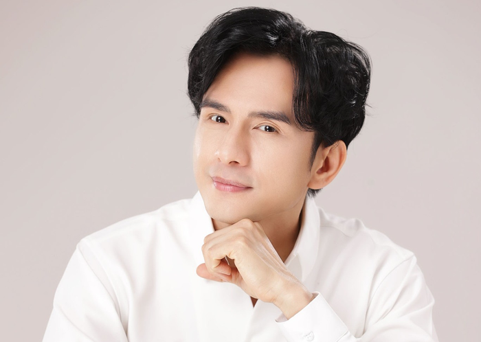 Đan Trường cũng từng đăng đàn cảnh báo việc hình ảnh của anh bị cắt ghép đưa vào quảng cáo sữa.