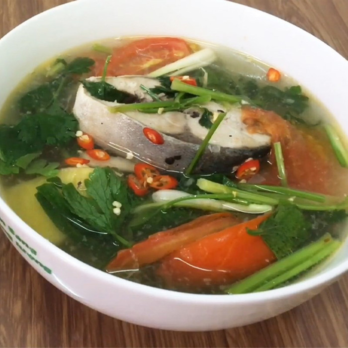 Canh cá nấu ngót thanh mát, rất phù hợp cho ngày hè. (Ảnh minh họa từ Internet)