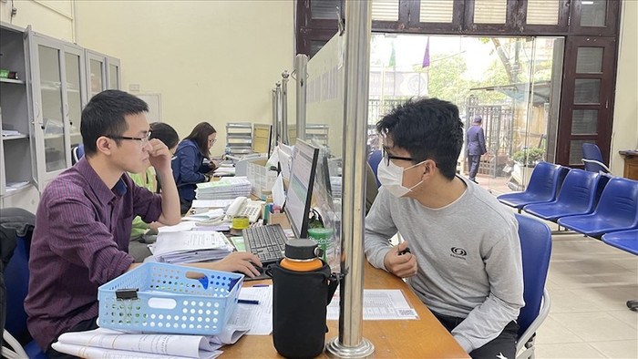 Các chế độ, chính sách đặc thù vẫn được giữ nguyên như trước khi sáp nhập. Ảnh minh họa