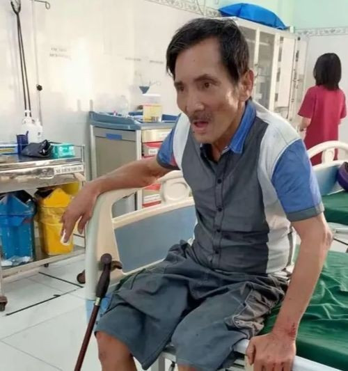 Thương Tín giờ sống lặng lẽ, nương nhờ bạn bè, mạnh thường quân. Lúc khỏe, ông nhận lời đi diễn tại một số sự kiện nhỏ.