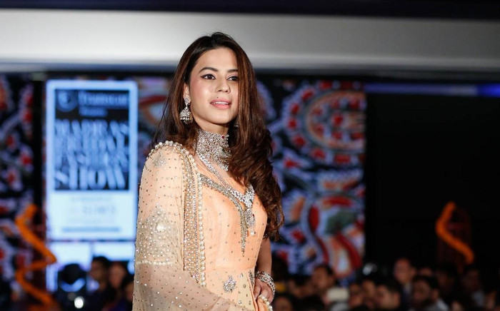 Nữ diễn viên Ấn Độ bị tịch thu hơn 14 ký vàng Ảnh 3