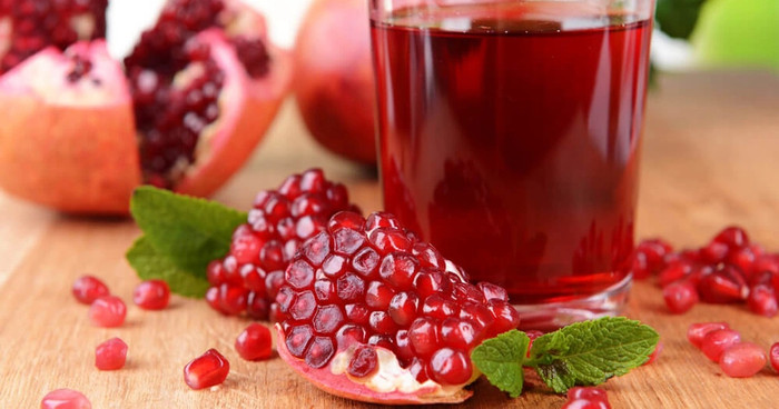 Quả lựu có thể được làm nước ép, có hương vị ngon lành lại tốt cho sức khỏe. (Ảnh minh họa từ Internet)