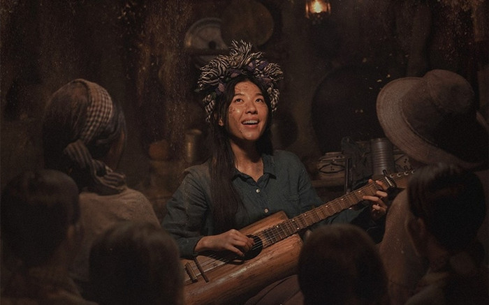 Diễm Hằng Lamoon hóa thân thành Út Khờ trong phim Địa đạo: Mặt trời trong bóng tối. (Ảnh NSX)