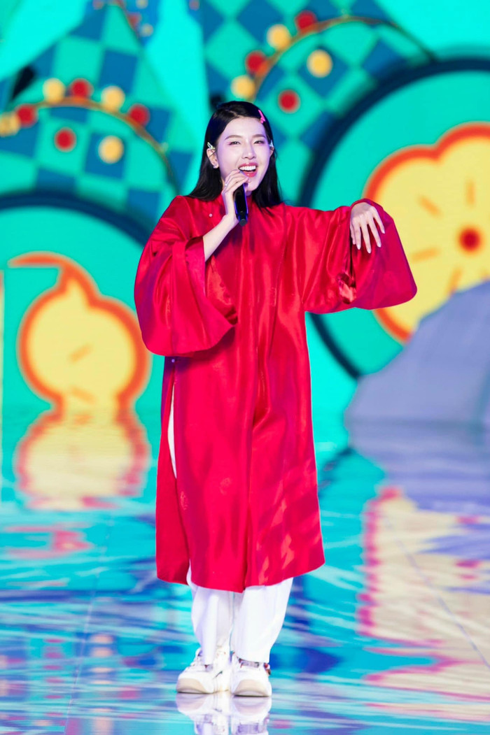 Diễm Hằng Lamoon khẳng định vẻ đẹp tự nhiên, chưa qua chỉnh sửa. (Ảnh FBNV)