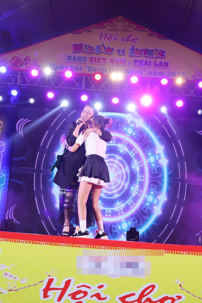 Vpop tuần qua: MV của Hòa Minzy biến mất khỏi top thịnh hành, Erik bị 'vạ lây' vì Thùy Tiên Ảnh 12