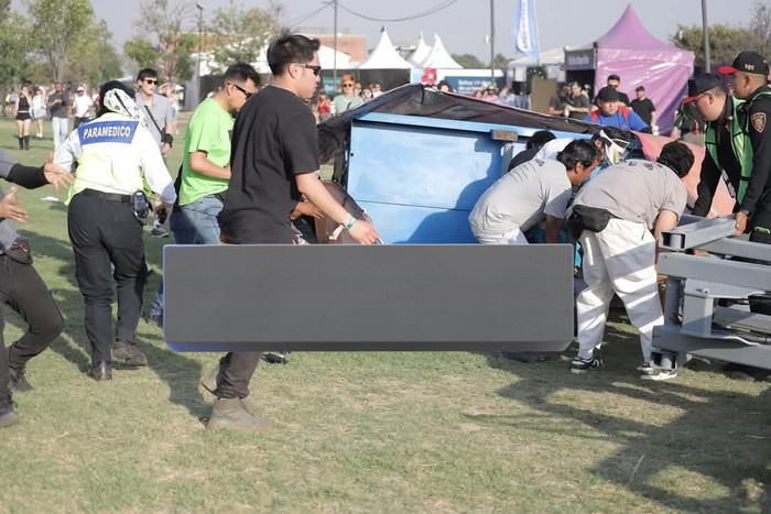 2 nhiếp ảnh gia thiệt mạng tại show ca nhạc do sập cần cẩu Ảnh 2