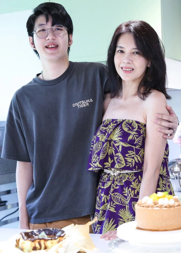 Cặp đôi có với nhau 1 người con trai tên Tôn Hằng, sinh năm 2003. (Ảnh: Sohu)