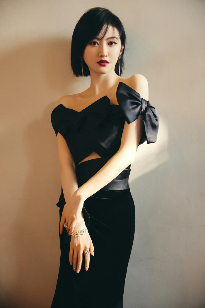Nhiều khán giả mất lòng tin vào các sản phẩm do Cảnh Điềm đại diện. Ảnh: Weibo