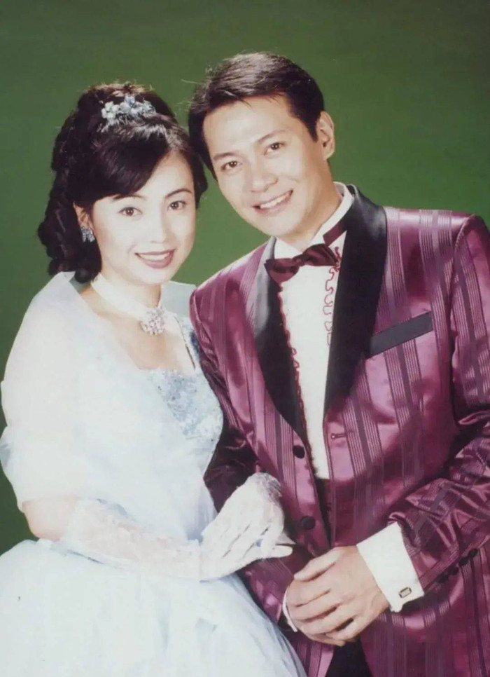 Nữ diễn viên họ Đặng từng mất cả tình lẫn tiền. (Ảnh: Baidu)