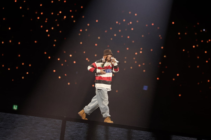 J-Hope viết nên lịch sử Kpop tại SVĐ ở Los Angeles Ảnh 2