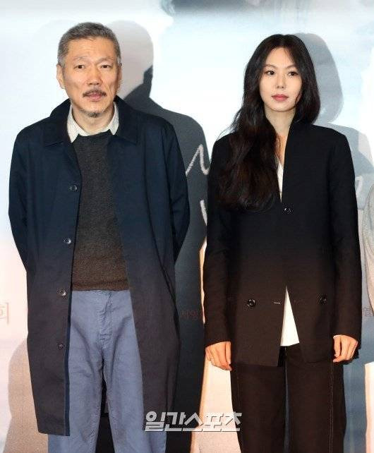Hong Sang Soo vẫn chưa thể hoàn tất thủ tục ly hôn với vợ. Ảnh: X