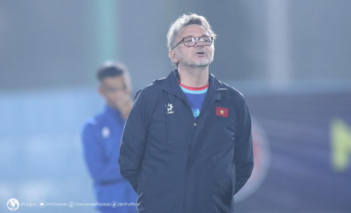 HLV Troussier đã có bình luận về việc HLV Park Hang Seo làm Phó Chủ tịch mới của Hiệp hội Bóng đá Hàn Quốc (KFA). Ảnh: VFF