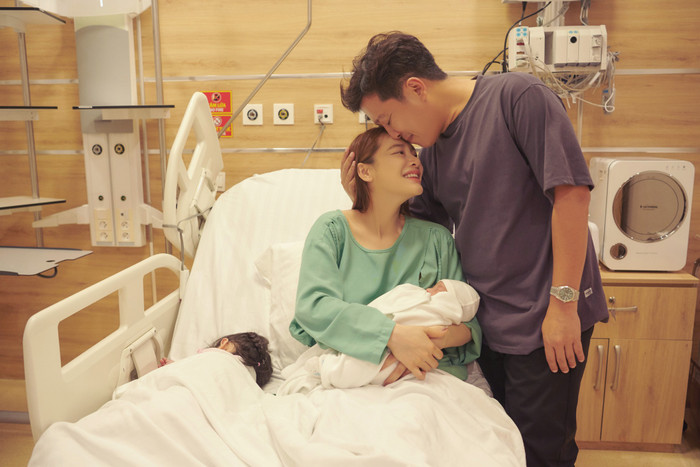 'Quả ngọt' của Nhã Phương - Trường Giang sau 7 năm kết hôn là bé gái Destiny và bé trai Hope. (Ảnh: FBNV)