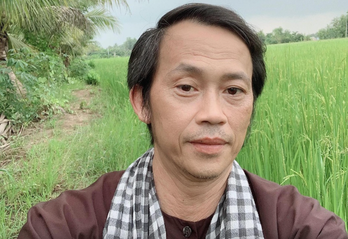 Hoài Linh vẫn luôn giữ sự giản dị, gần gũi khi xuất hiện tại các sự kiện. 