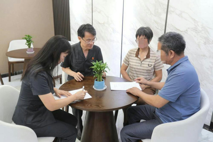 Lương tháng 15 triệu nhưng mắc nợ đến 87 tỷ đồng, nữ công nhân nộp đơn phá sản Ảnh 3