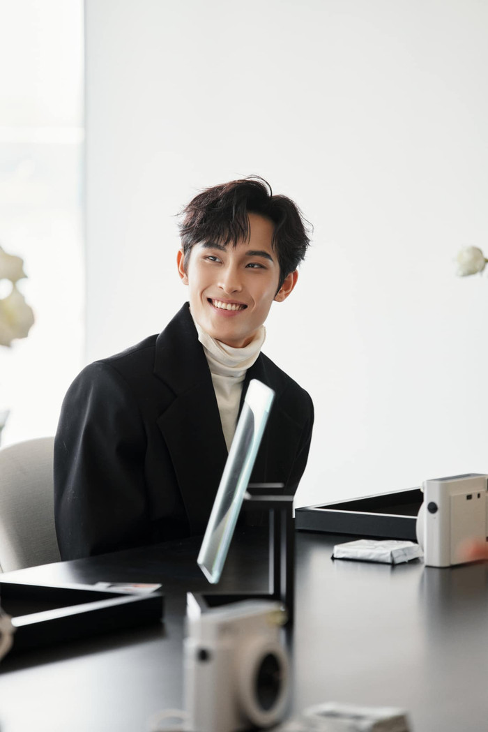Ồn ào tình ái liên quan đến Wren Evans trở thành tâm điểm bàn luận của cư dân mạng. Ảnh: FBNV