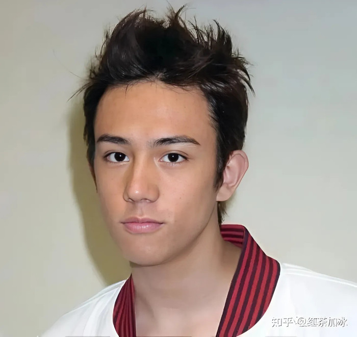 Nam ca sĩ nổi tiếng một thời chật vật làm thợ hồ kiếm sống, vợ con bị chủ nhà đuổi đi Ảnh 1